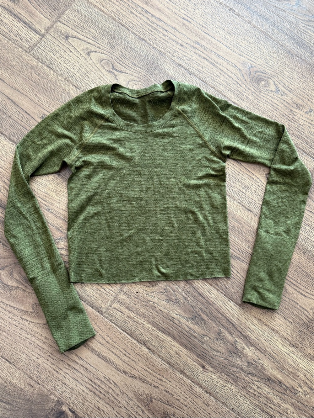 lululemon athletica Olive Green Long-Sleeve Crop Top